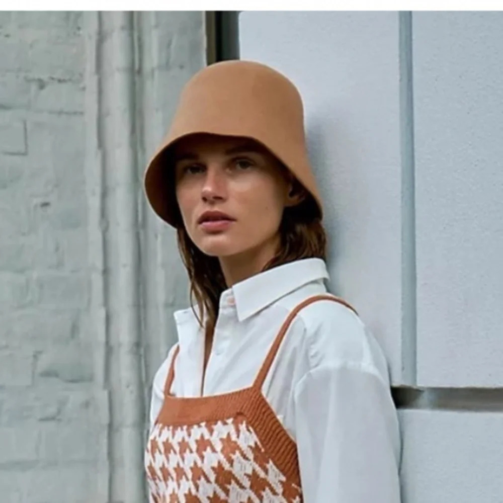 Anthropologie Mod Felt Tan Bucket Hat